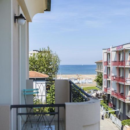 Hotel Savana Rimini Kültér fotó