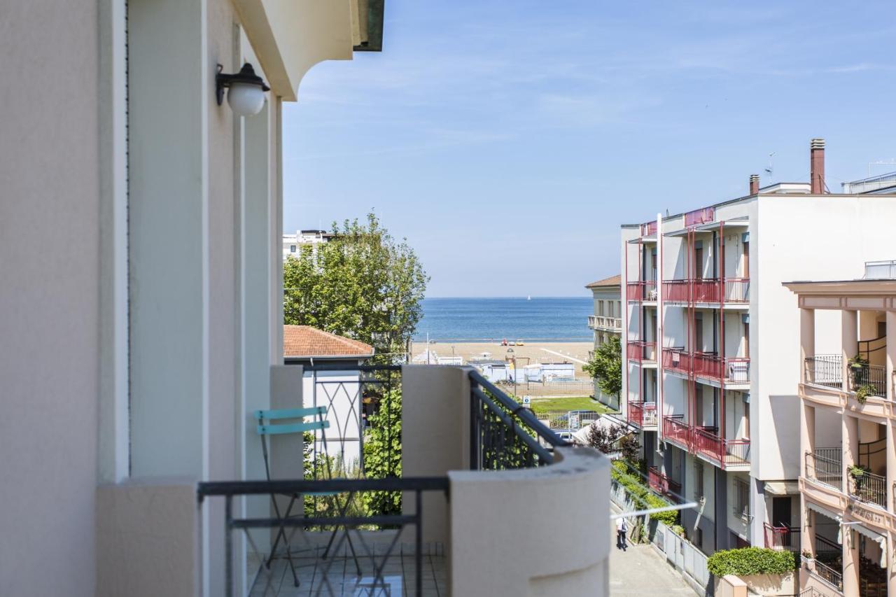 Hotel Savana Rimini Kültér fotó