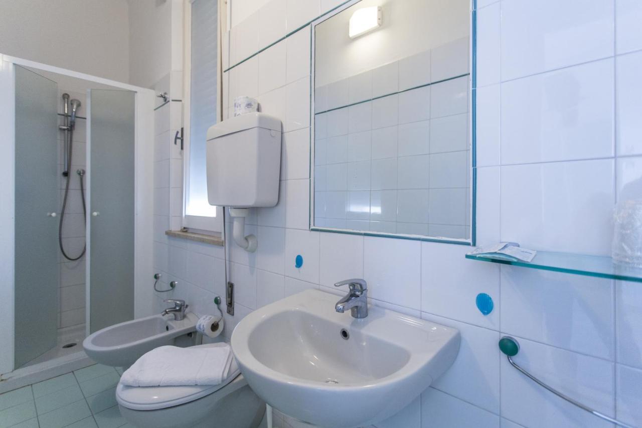 Hotel Savana Rimini Kültér fotó